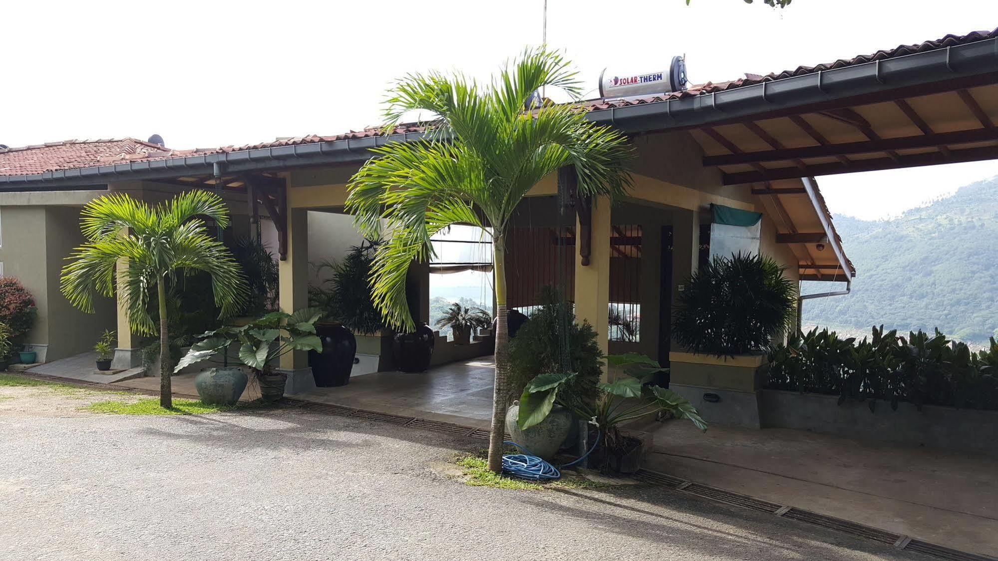 Albatross Boutique Villa Канди Экстерьер фото