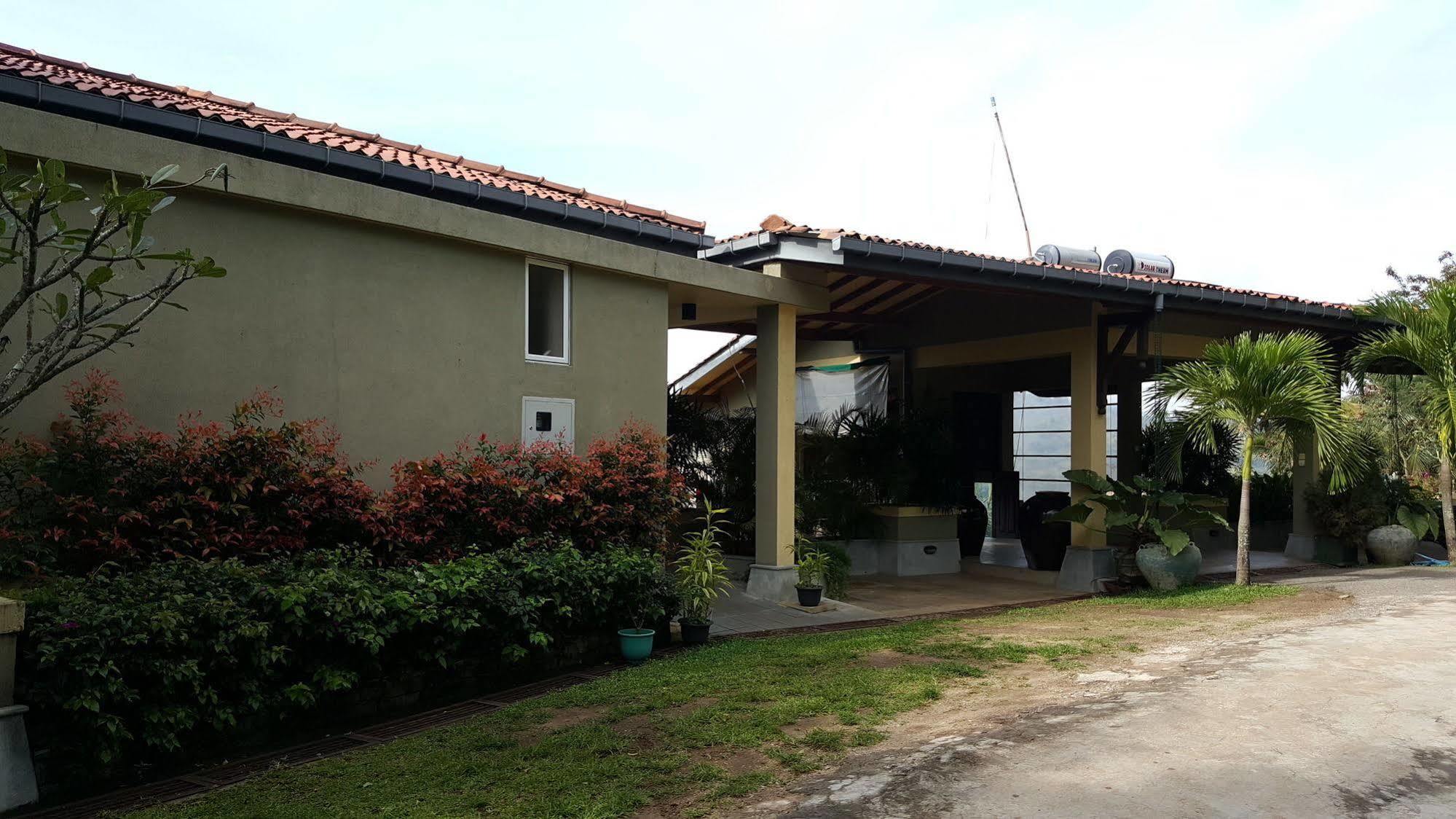 Albatross Boutique Villa Канди Экстерьер фото