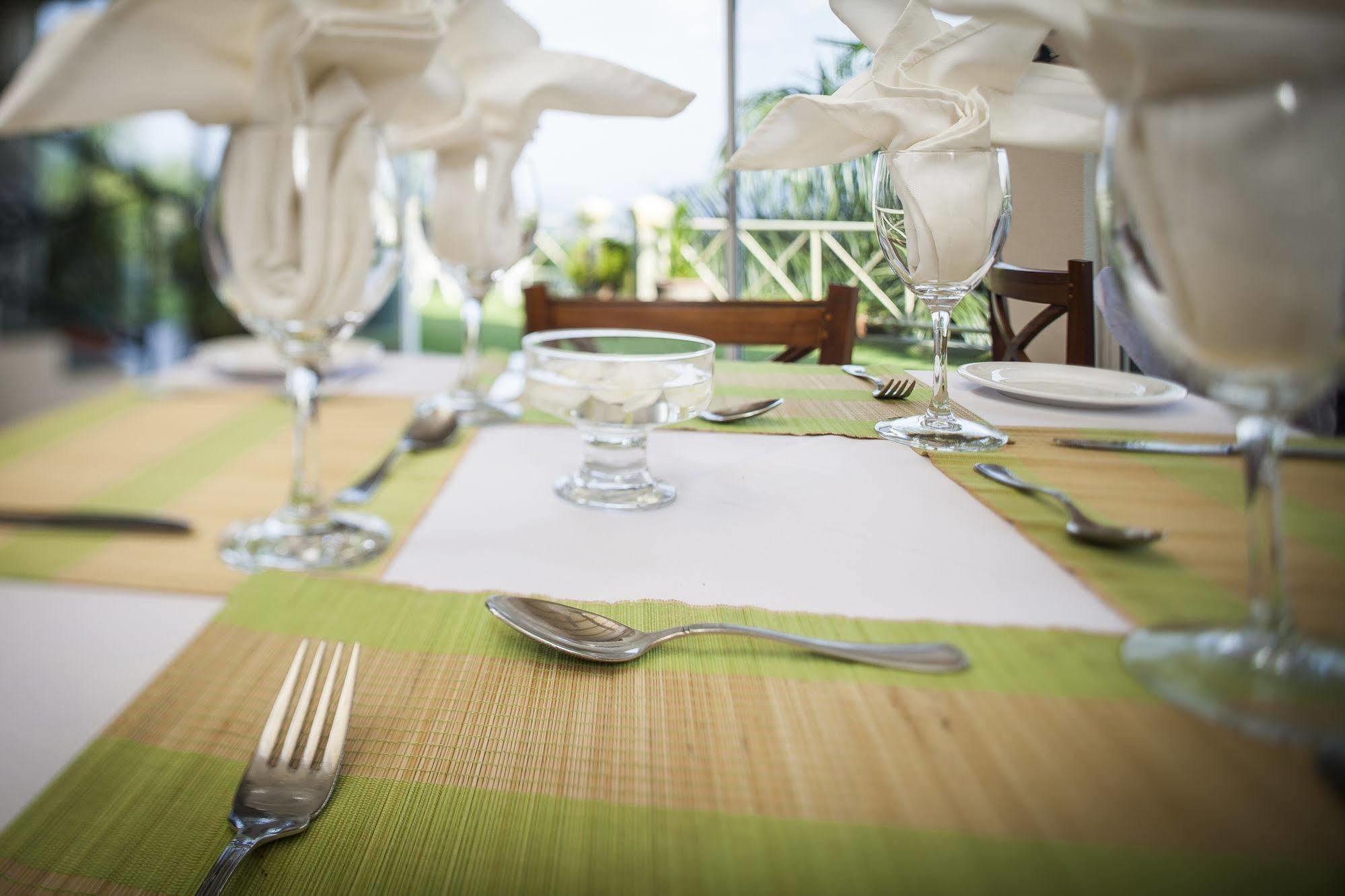 Albatross Boutique Villa Канди Экстерьер фото